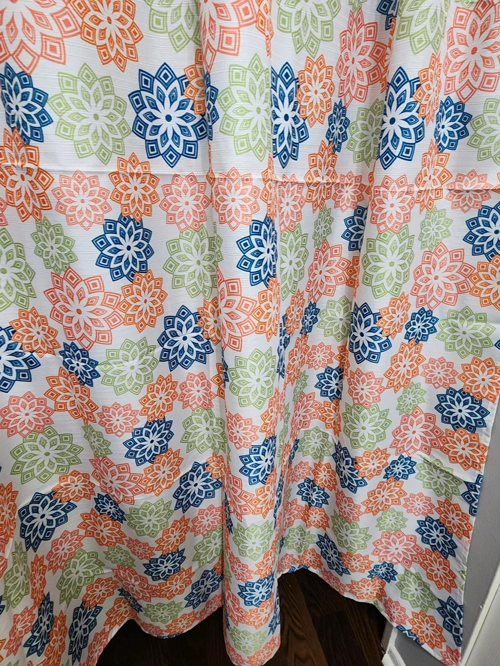 2pc Shower Curtain Floral Medallion in Coral, Navy & Sage With Metal Hooks New